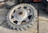 Massey Ferguson 12.4r46 3n 12.4r32 150 spoor past onder mf 6290